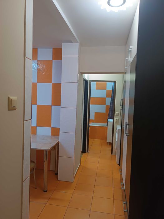 Închiriez apartament 2 camere decomandat