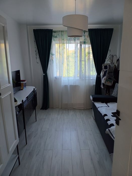 Vânzare apartament cu 3 camere