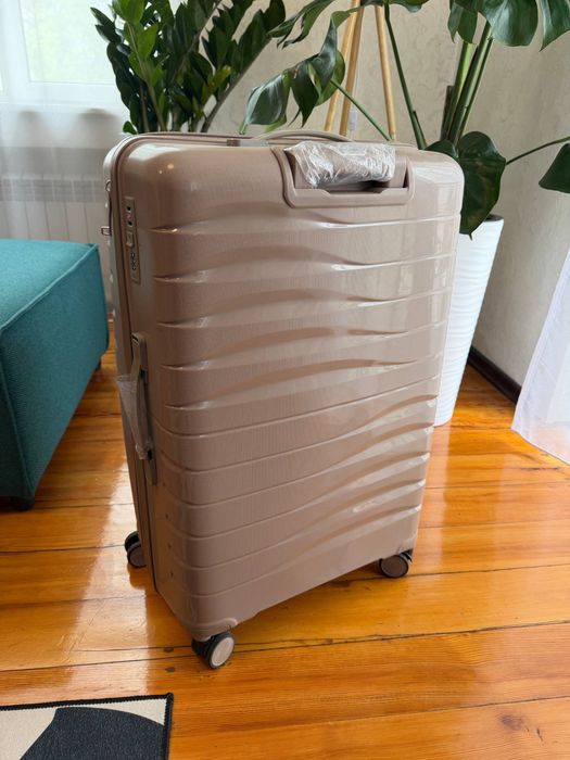 Чемодан в идеальном состоянии