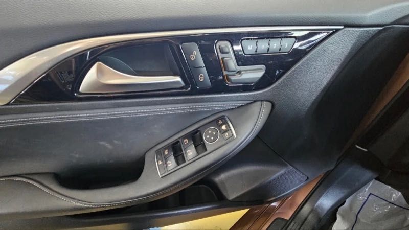 Infiniti Q30 S 2.0T