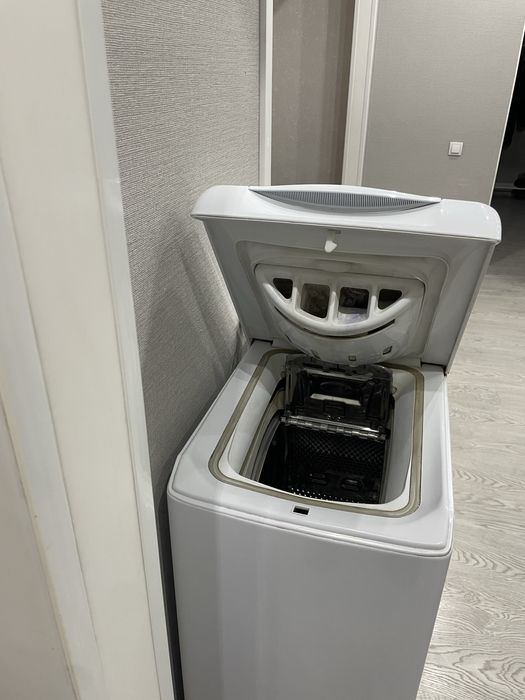 Стиральная машина Аристон