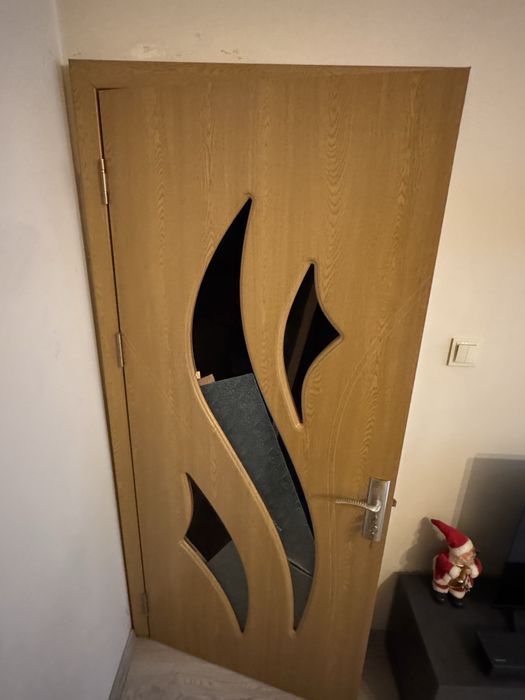 Продавам холна врата