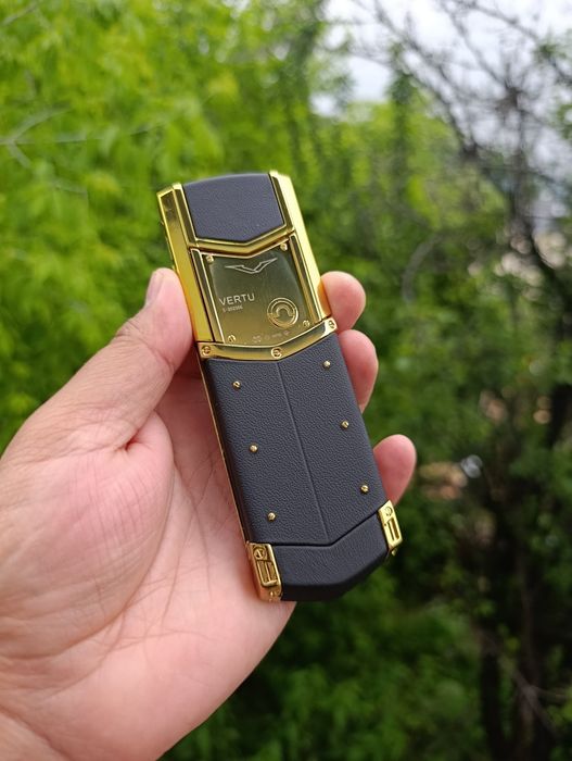 Vertu signature S модели