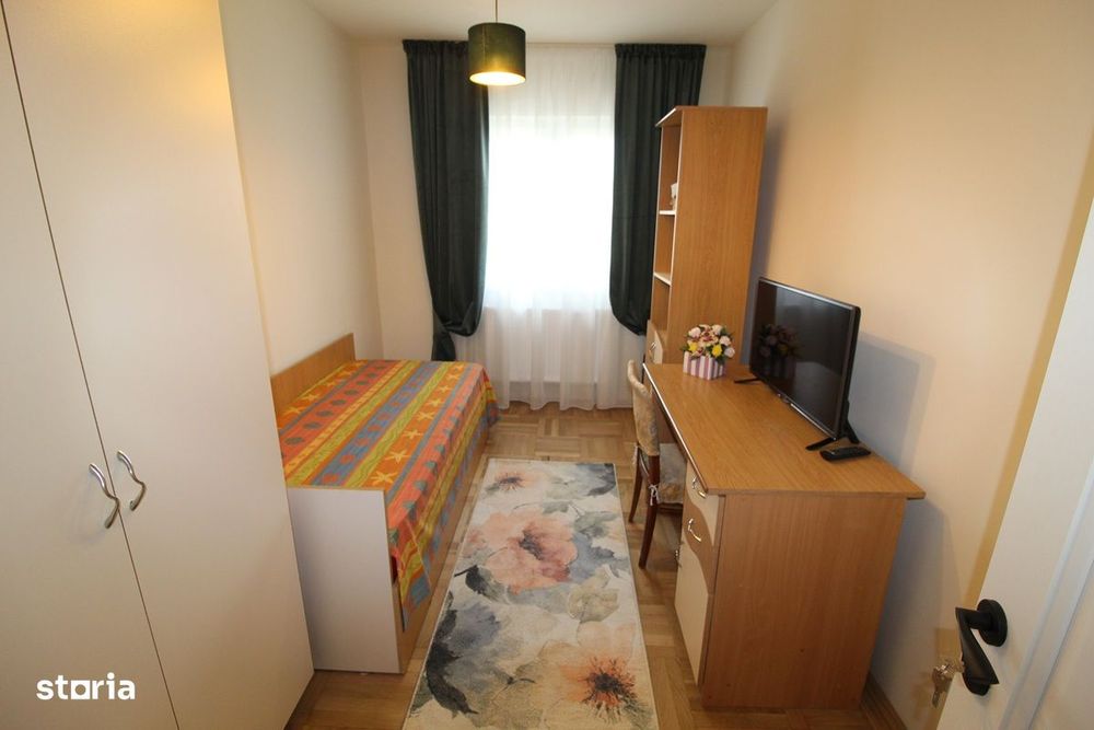 Închiriez apartament 3 camere în Hunedoara, Central-Bd. Dacia, 60mp...