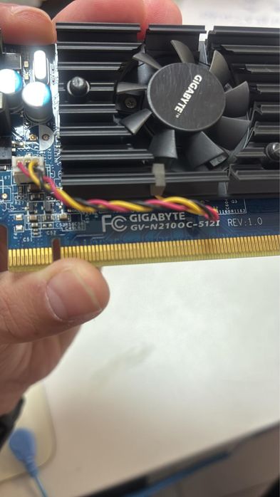 Placă video Gigabyte GeForce 210 512MB GDDR3 (GV-N210OC-512I)