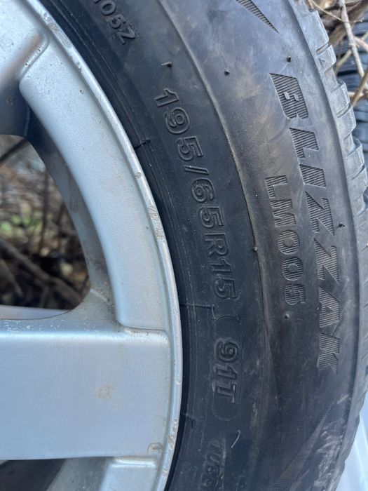 Алуминиеви лети джанти vw/фолксваген с гуми Bridgestone 195/65 R15