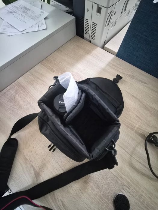 Продам фотоаппарат  Canon EOS 700D