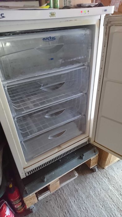 Cititi cu atentie anuntul! Vand Combina Frigorifica + Lada Figorifica