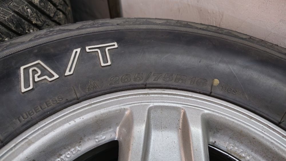 Продам шины265/75/16