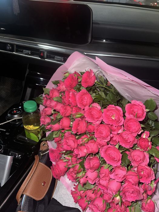 Продаю красивые кустовые розы