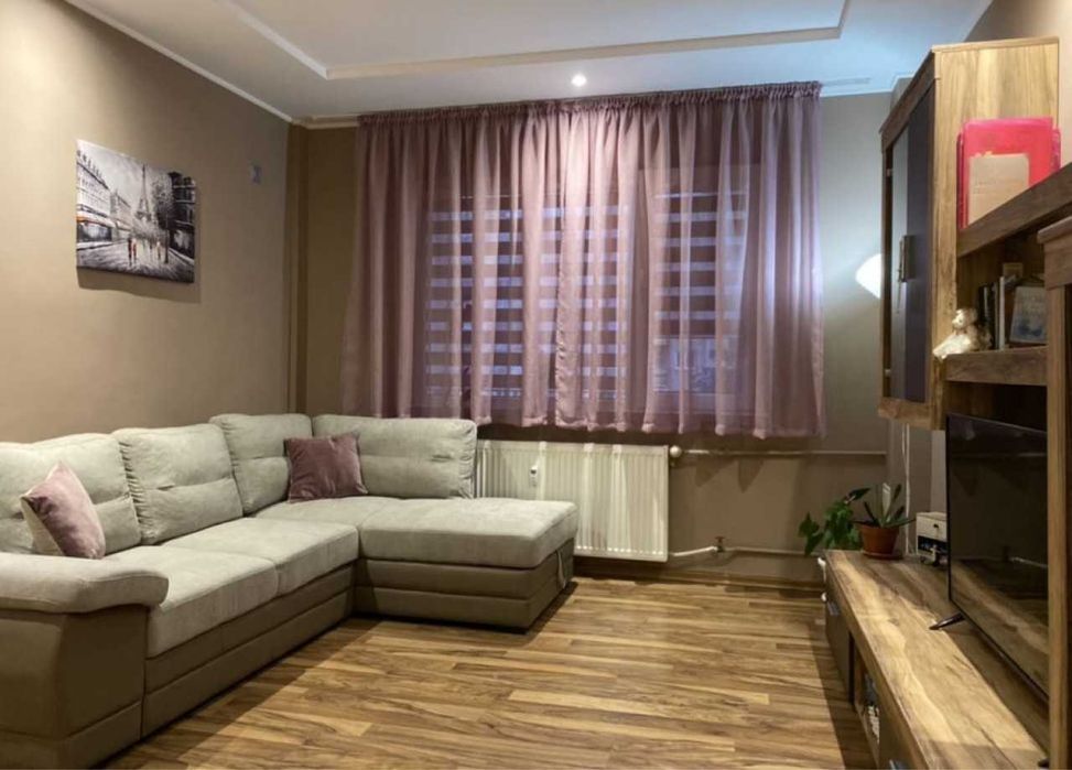 Продава се Двустаен апартамент в Пловдив, Изгрев - 64 кв.м за 1016 €/кв.м - Снимка #1