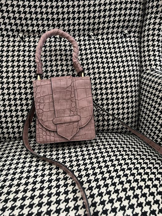 MARELLA ,H&M studio ,CPS ,Charles & Keith ,