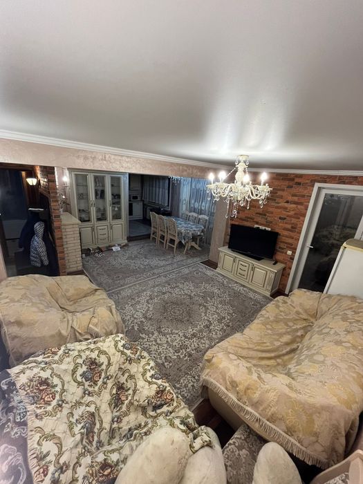 Продам 3х комнатную квартиру с ремонтом