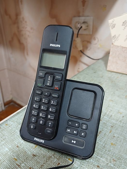 Радио телефон Philips SE1751B