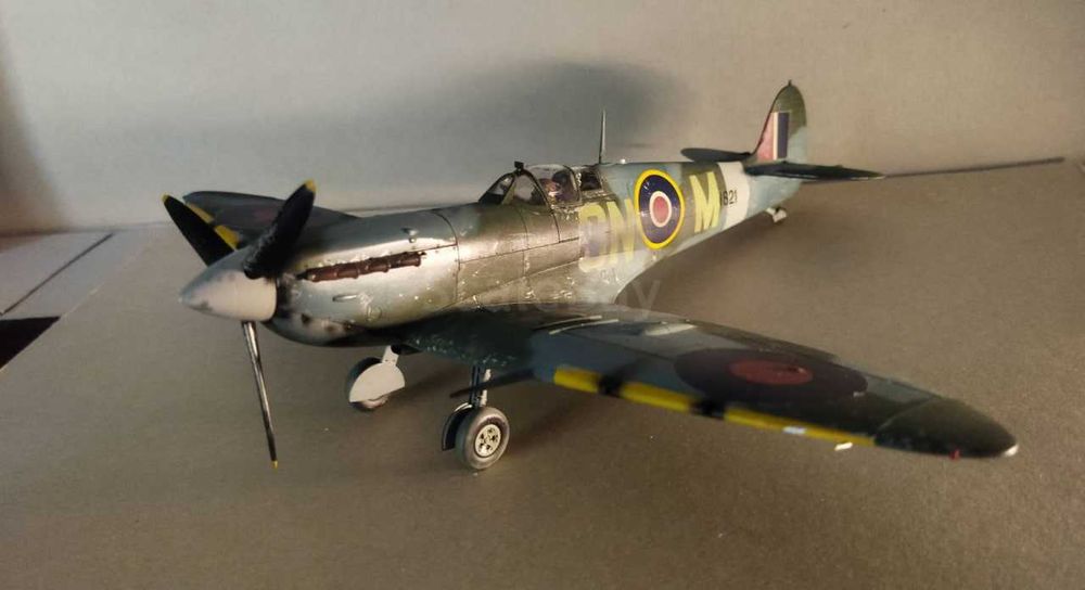 Сборная модель самолета Спитфайр Mk.VB (FUJIMI, 1/48)