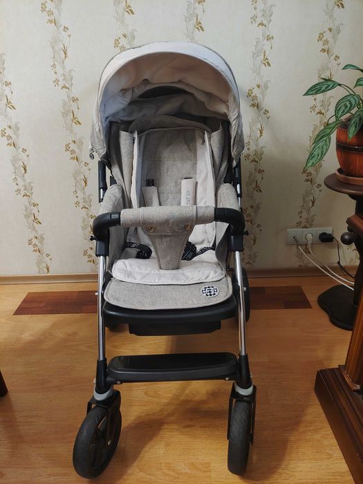 продам детскую коляску зима-лето