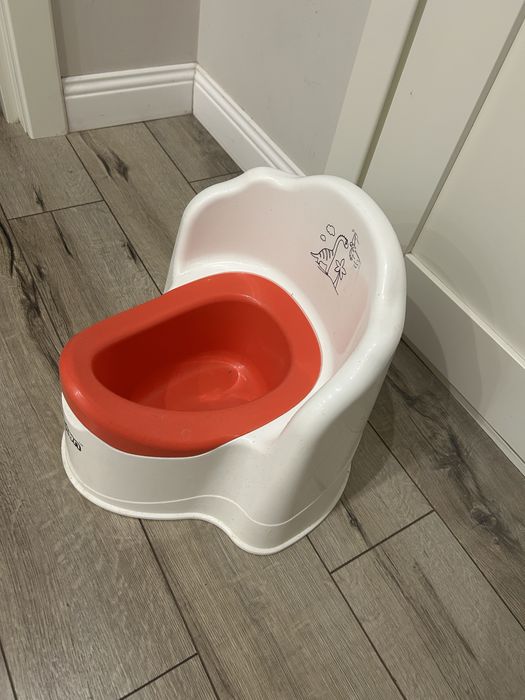 Детский горшок и сиденье для унитаза