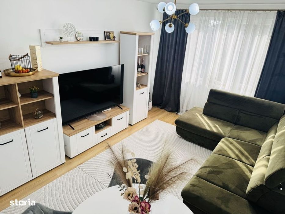 cv 146 P.Dulfu, 3 camere decomandat, 2 bai, 2 balcoane