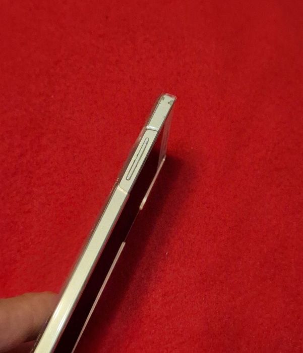 Telefon cu touchscreen pentru colecție