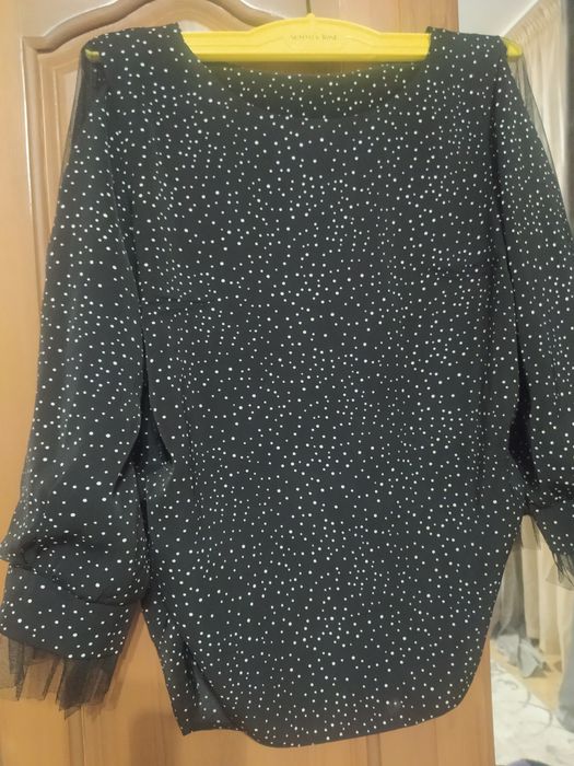 Платья и блузки женские