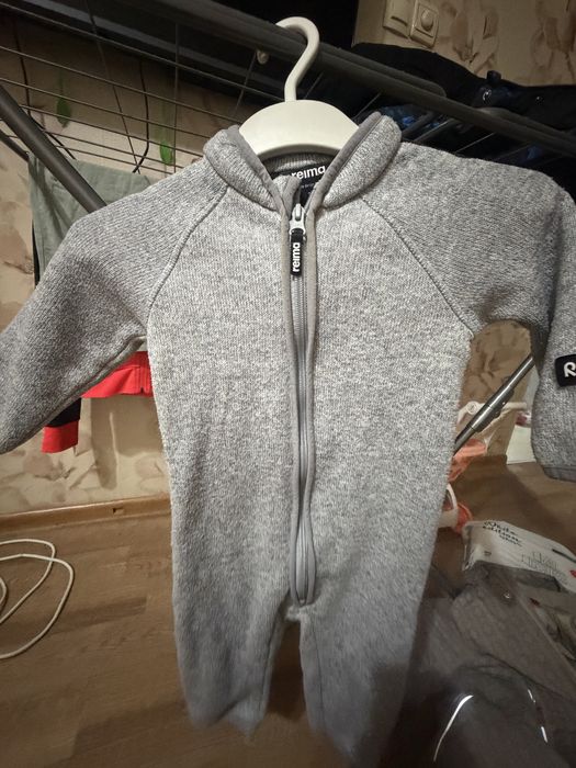 Продам комбинезон Reima