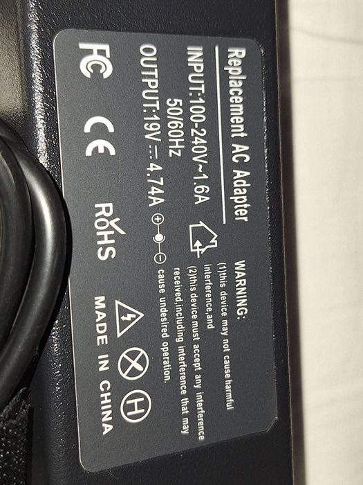 Зарядно за лаптоп (Laptop AC Adapter)  - 19V / 4.74A / 90W - (5.5x2.5) - Заместител / Replacement Високо Качество A+
