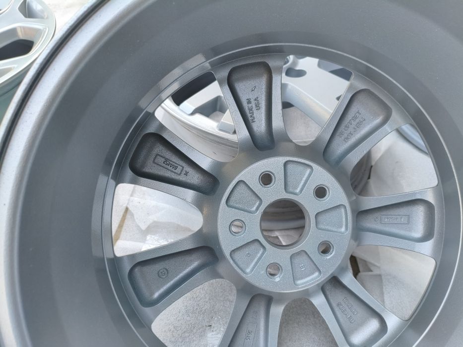 Продам диски на subaru tribeca 2005