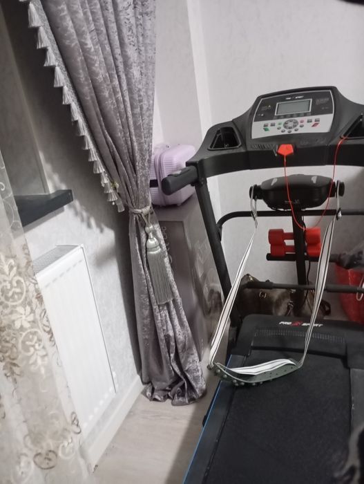 Продам беговую дорожку