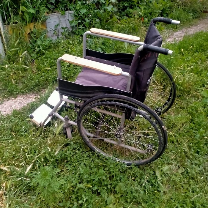 Продается инваколяска.