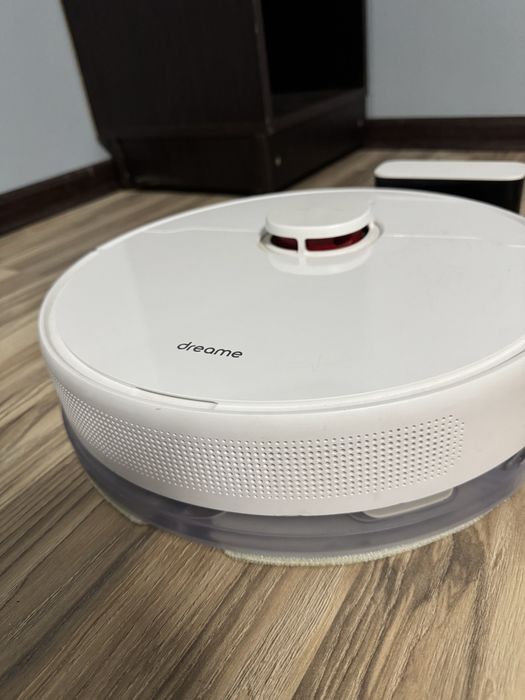 Робот пылесос от dream (Мусабек)