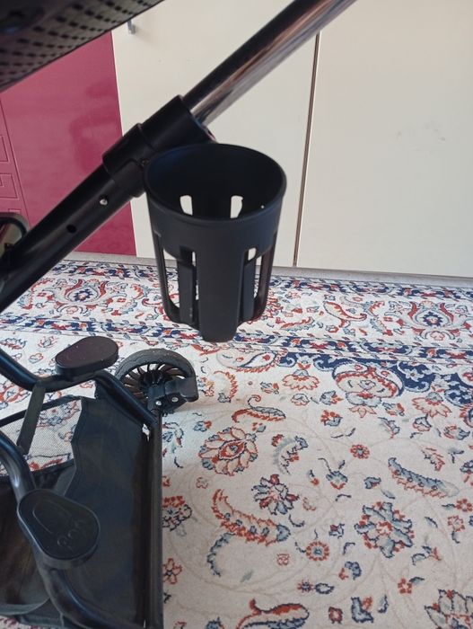 Срочно продам колясочку