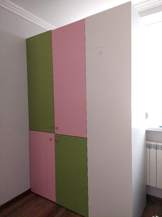 Продаётся шкаф 141×61×220