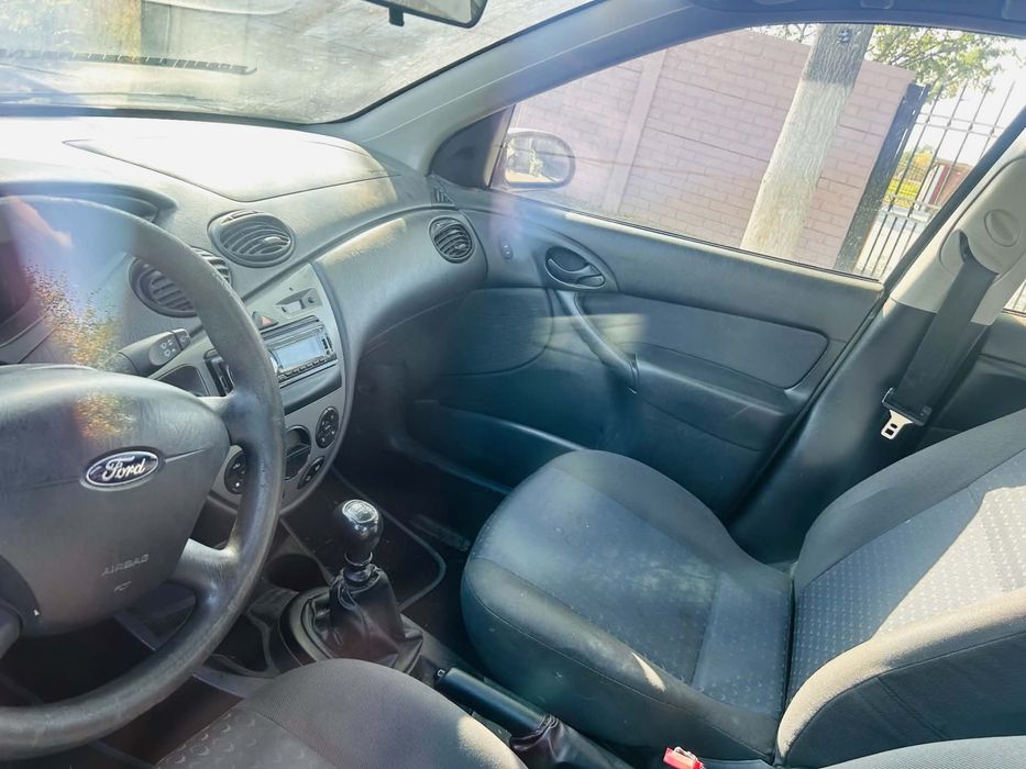 FORD Focus 2004 — imagine 5