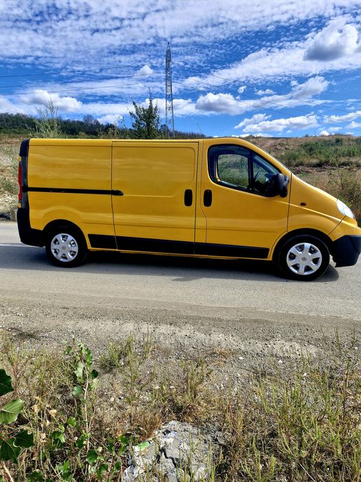 Renault trafic  2008