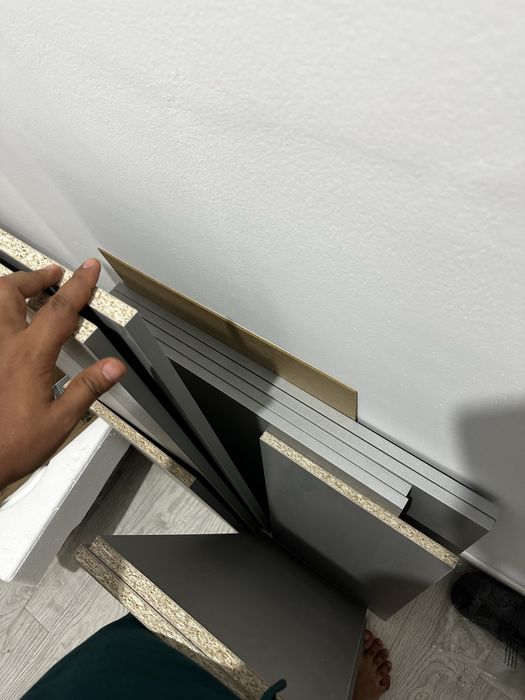 Не законченный мебель