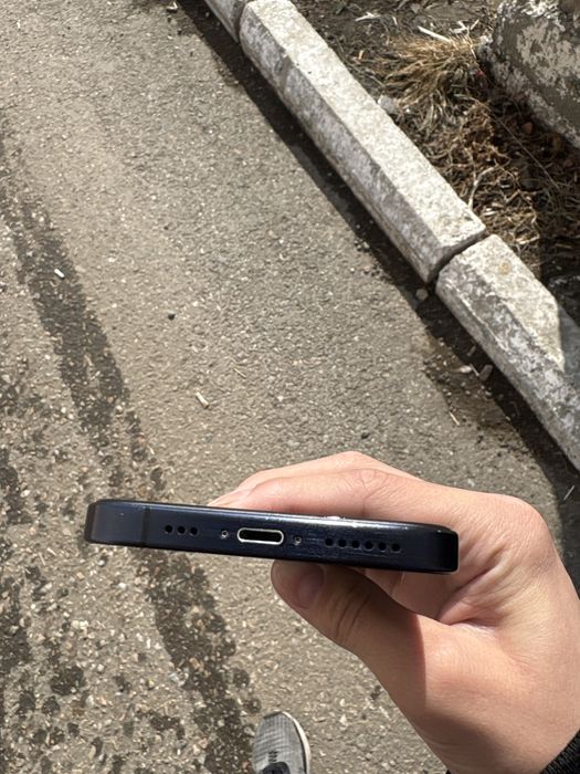 айфон X в корпусе 12