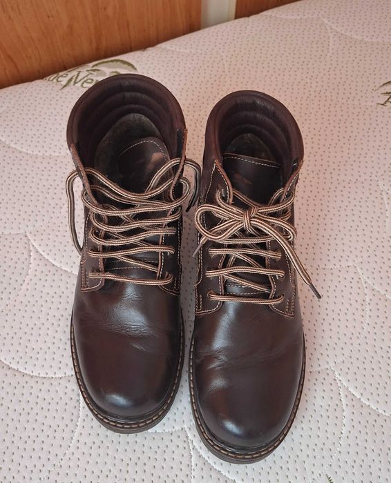 Ghete  din piele