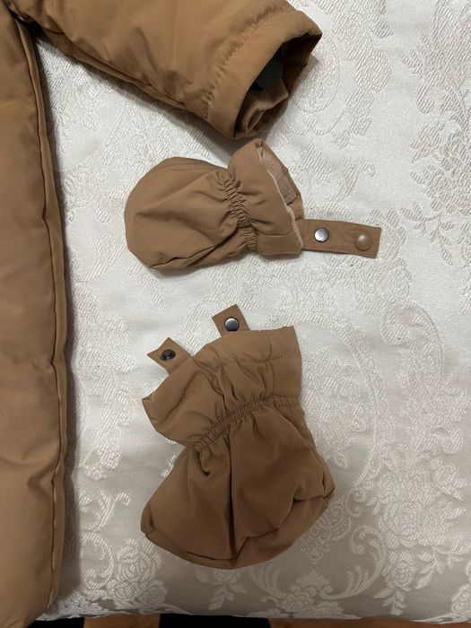 Продам новый зимний детский комбинезон