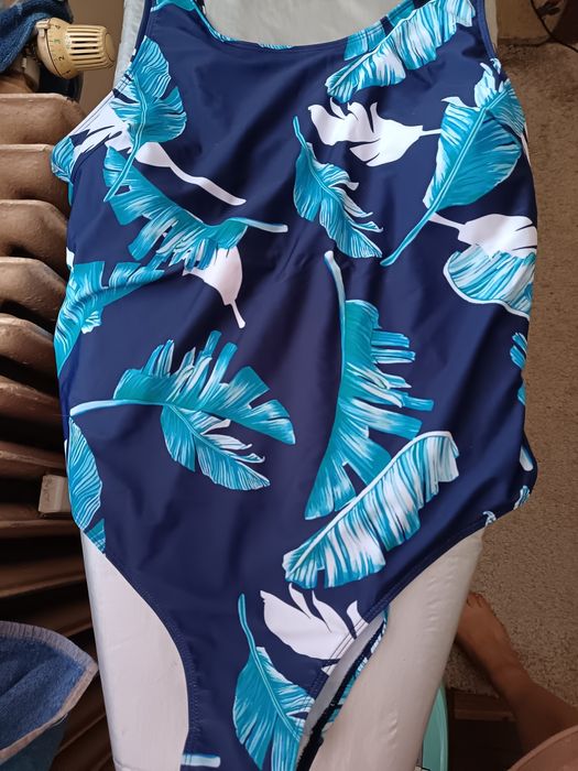 Чисто нов бански 5XL