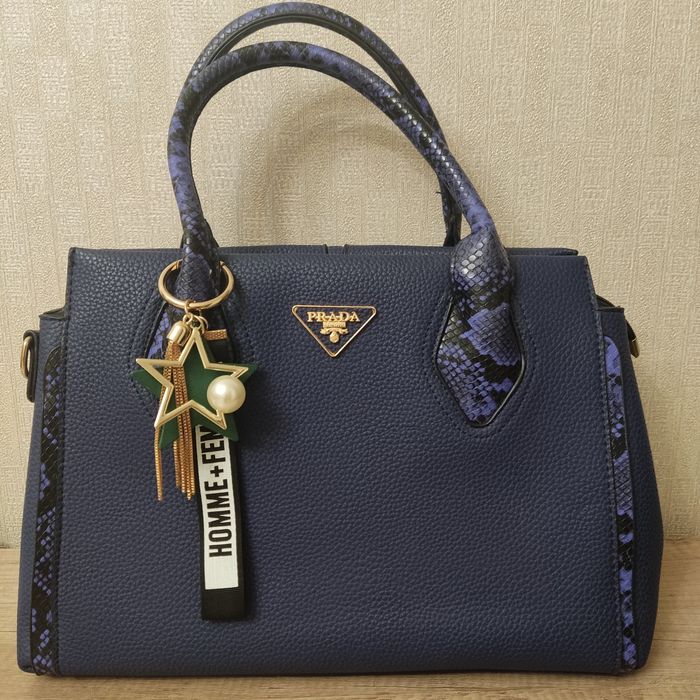 Prada sumka yangi