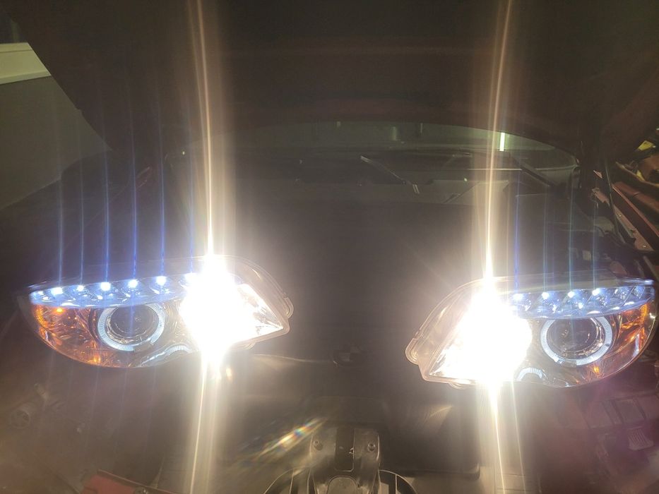 Faruri xenon bmw seria 1
