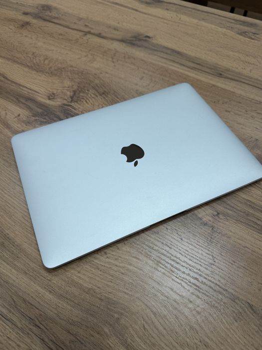 Apple MacBook Air 13