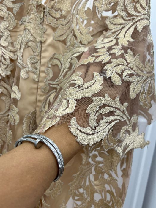 Vand rochie dantela