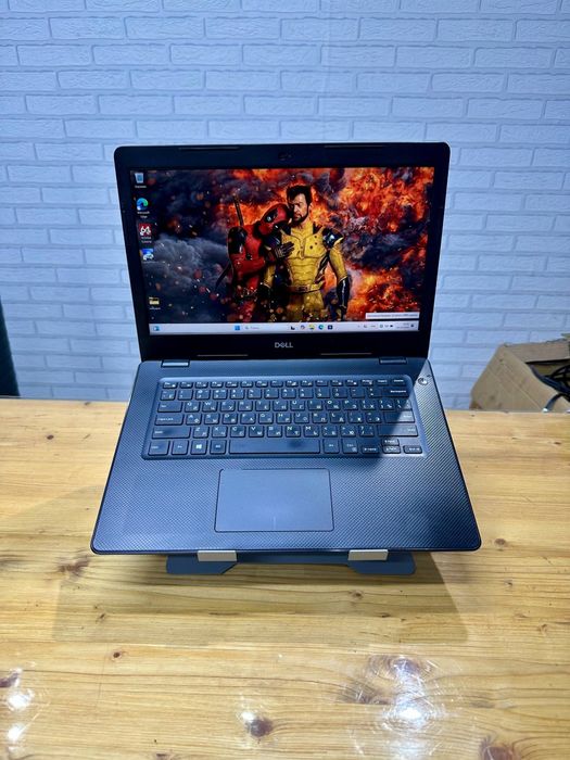 Компактный ноутбук Dell Vostro