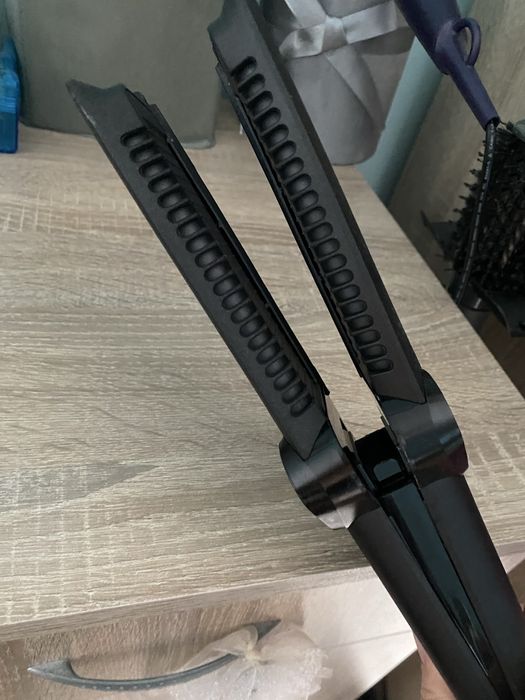 Преса сешоар за коса.