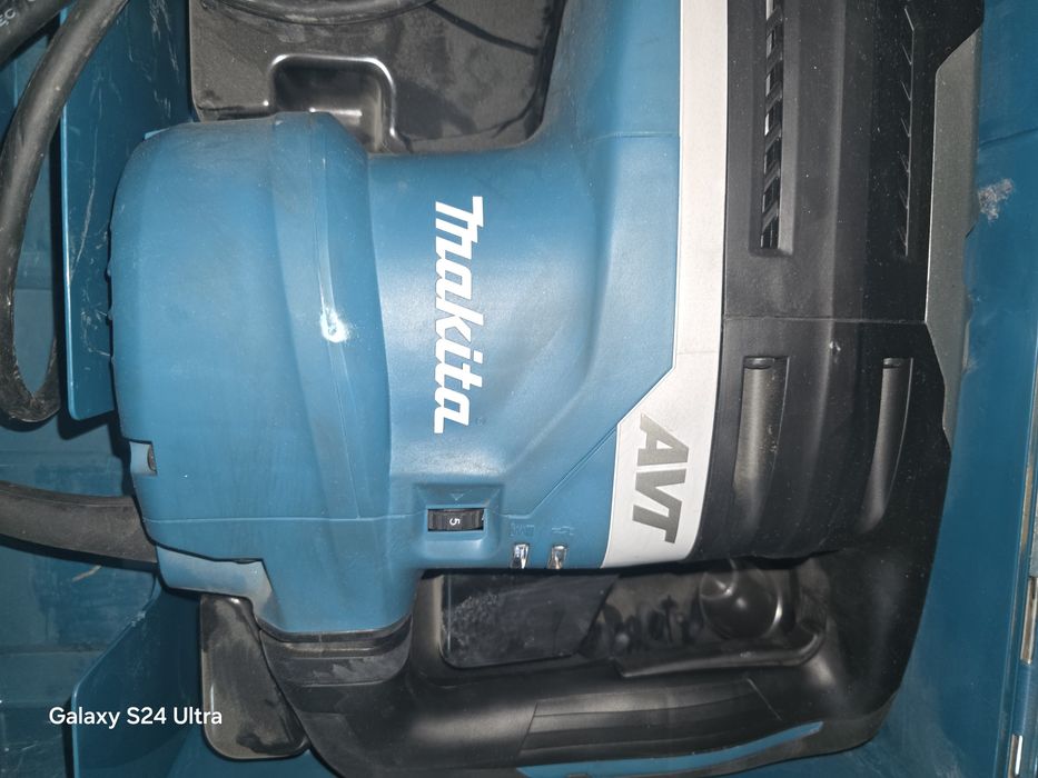 Makita perforator HR5212C