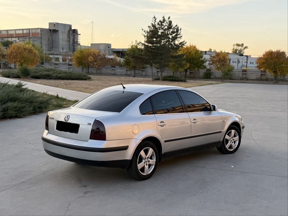VOLKSWAGEN Passat 2002 — imagine 4