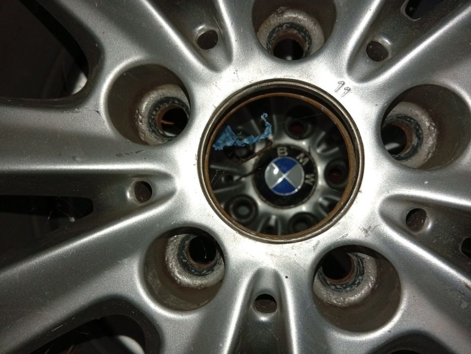 Vând 4 bucăți de jante anvelope BMW