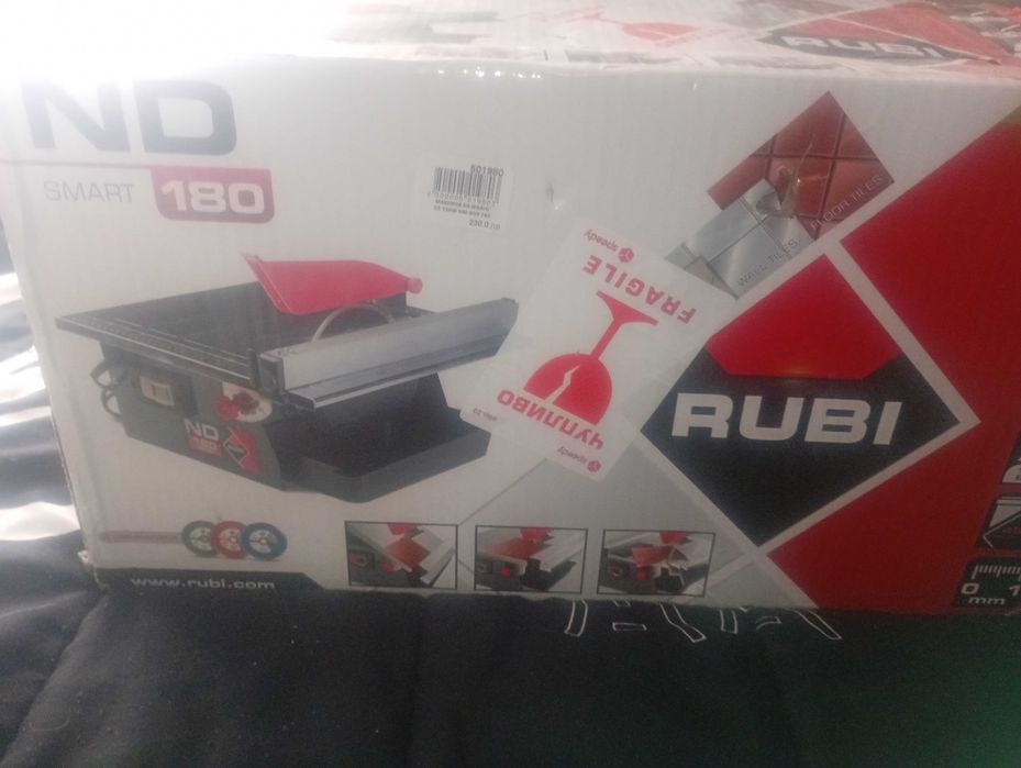 Продавам машина за водно рязане на плочки