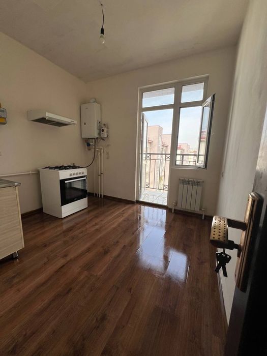 Сергили чоштепа метрони биринчи бекати 1хона 37ярим